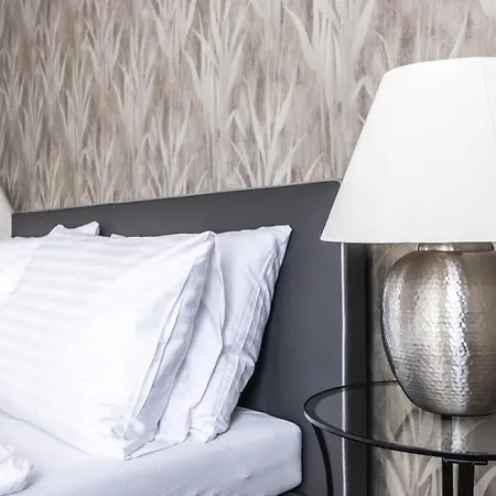 Charles Cityview - Bright, Central, Cozy Lägenhet