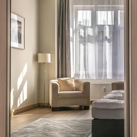 Lägenhet Charles Cityview - Bright, Central, Cozy