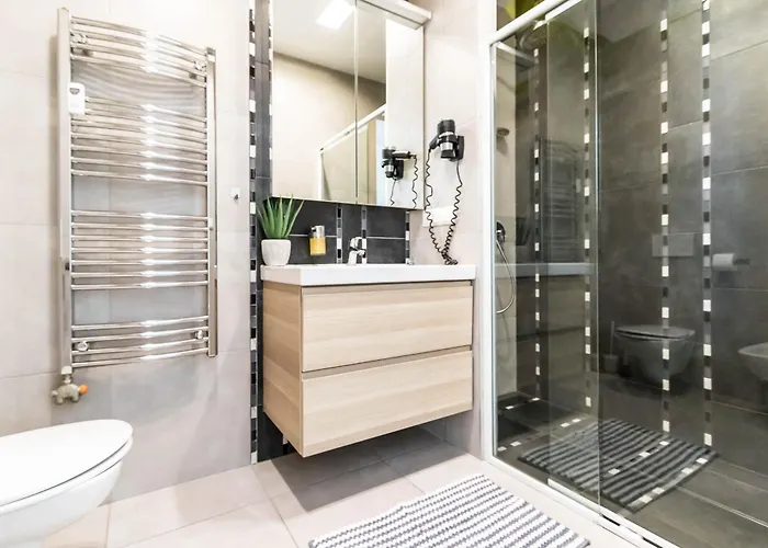 Charles Cityview - Bright, Central, Cozy * Будапешт